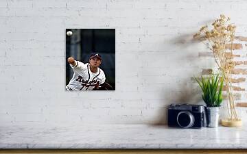 Greg Maddux Prime Atlanta Braves MLB Baseball Action Poster - Starli –  Sports Poster Warehouse