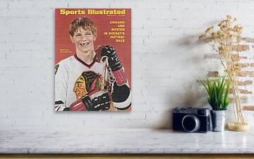 1970 4/6 Sports Illustrated magazine Hockey Keith Magnuson,Chicago Blackhawks Gd 